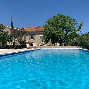 appartement-terrasse-au-domaine-de-laiguille.fr-provencehotel.com/